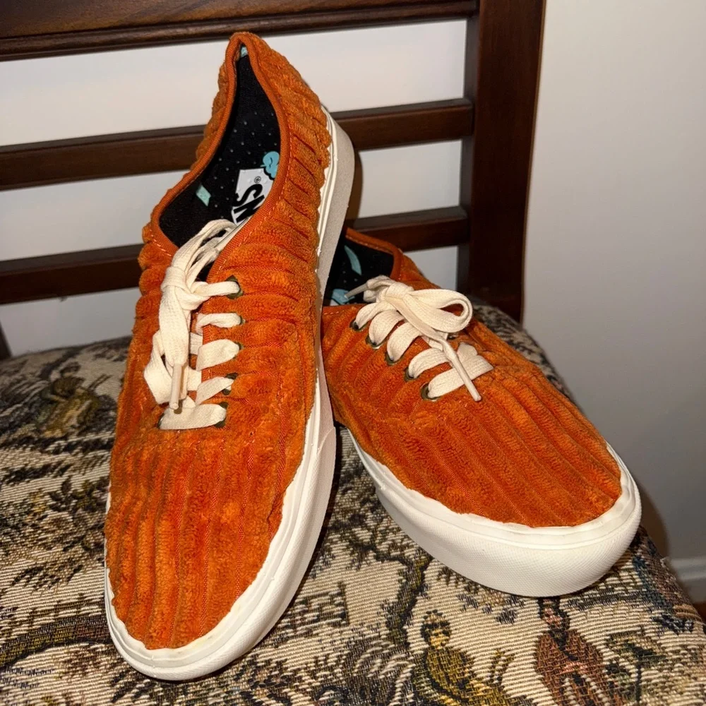 Vans Comfycush Authentic Jumbo Cord Hawaii Sunset Women’s Shoes, sz 7.5